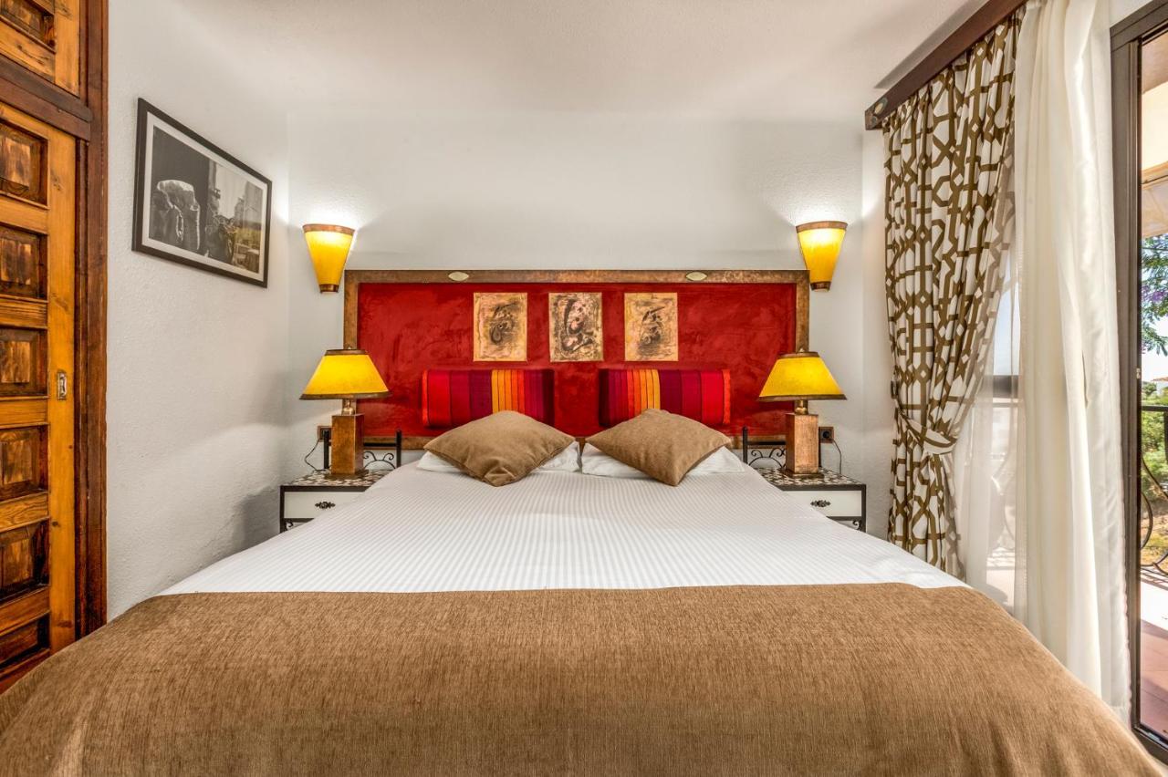 Boutique Hotel Las Islas (Adults Only) Fuengirola Ngoại thất bức ảnh